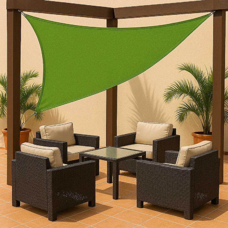 Voile d'ombrage verte triangulaire WERKA PRO